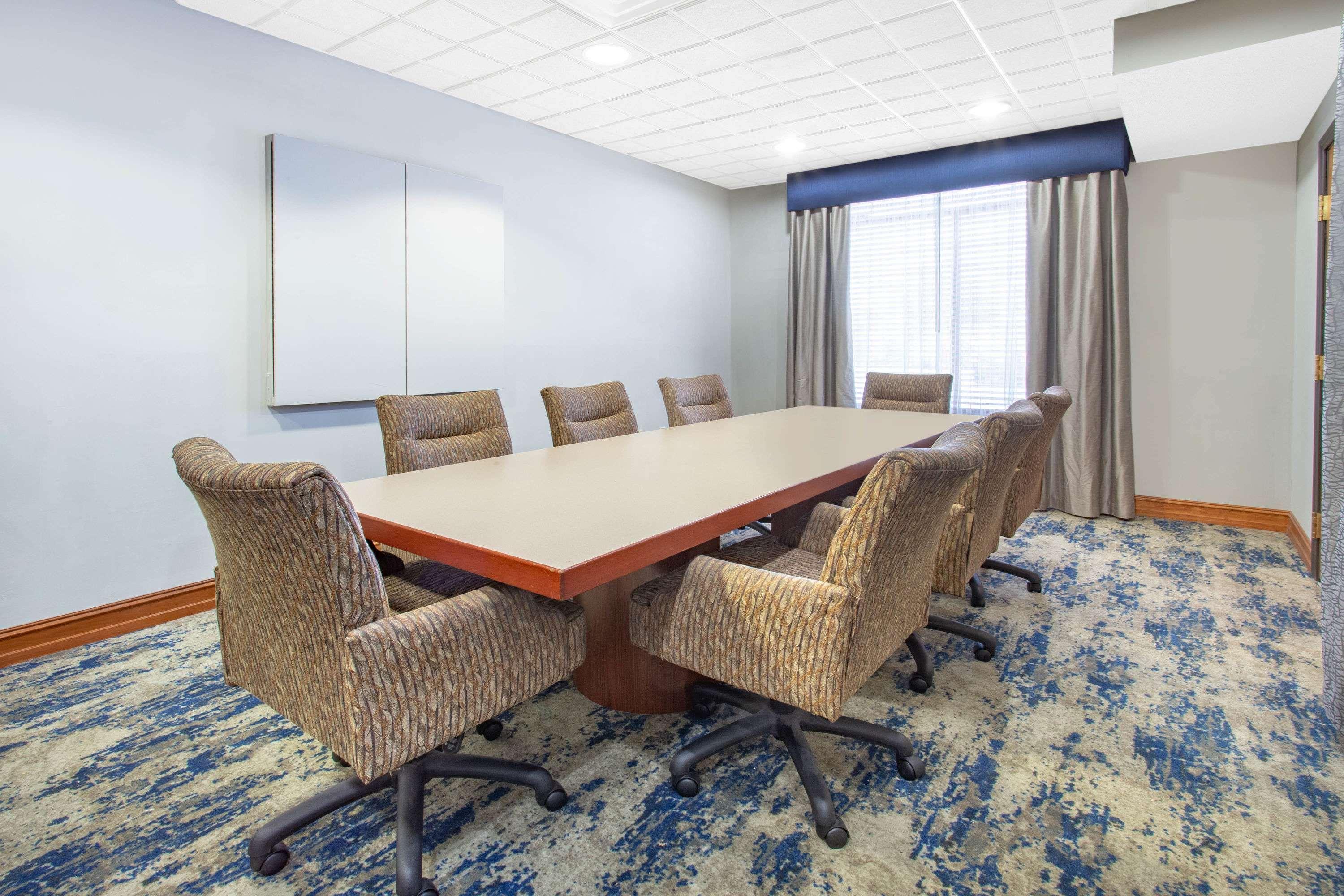 Hotel Wingate By Wyndham Indianapolis Airport Plainfield Extérieur photo
