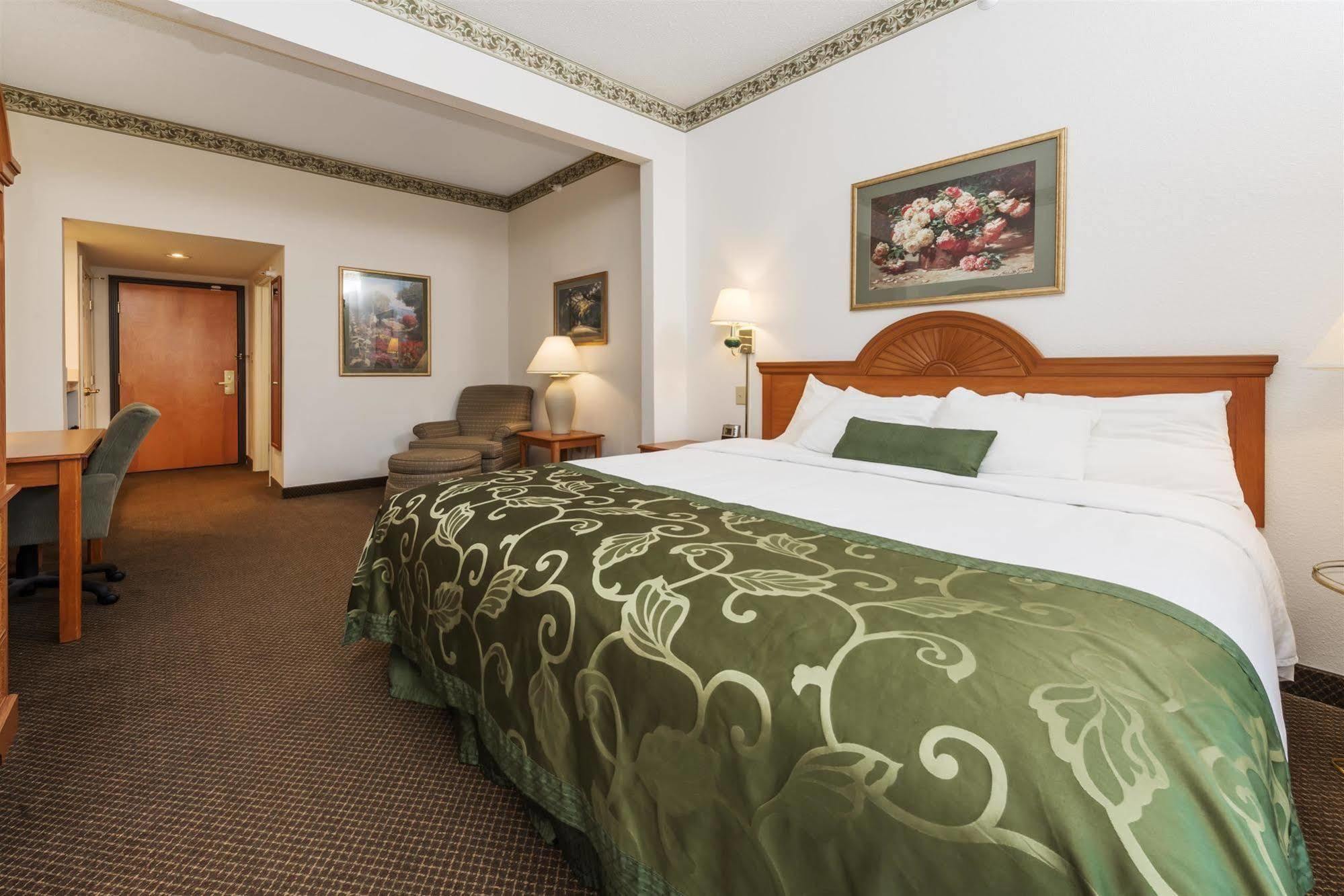 Hotel Wingate By Wyndham Indianapolis Airport Plainfield Extérieur photo