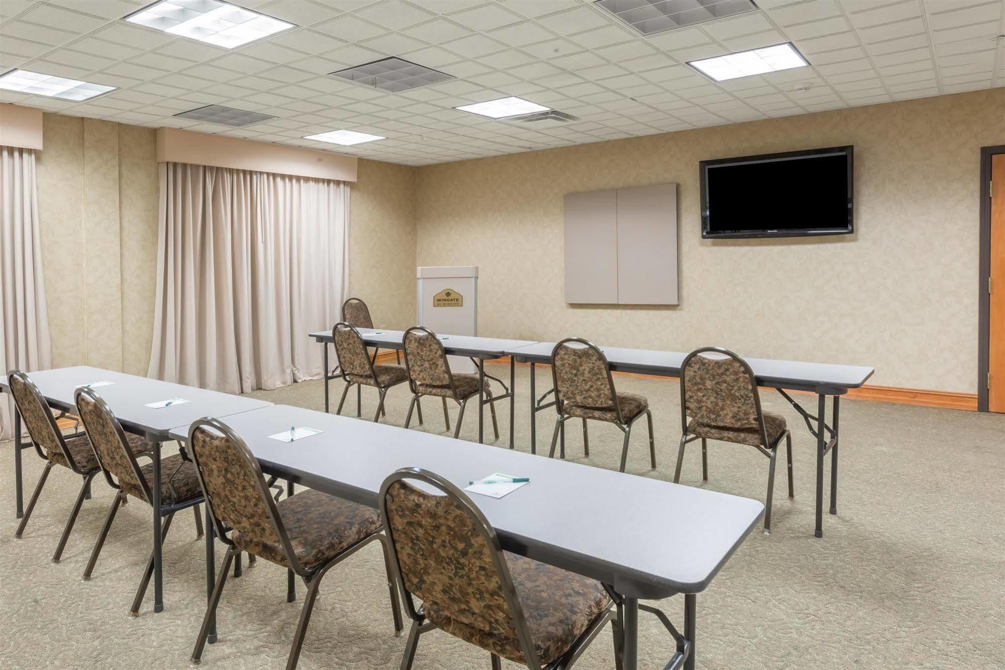 Hotel Wingate By Wyndham Indianapolis Airport Plainfield Extérieur photo